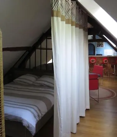 Apartamento A L'etage D'une Longere Normande