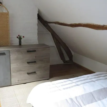 A L'etage D'une Longere Normande アパート *