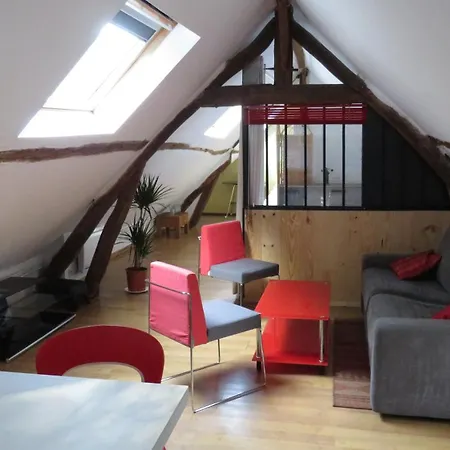 A L'etage D'une Longere Normande *