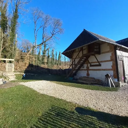 A L'etage D'une Longere Normande Apartamento