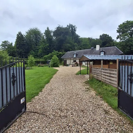 A L'etage D'une Longere Normande Apartamento