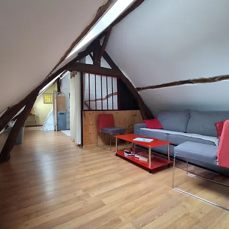 A L'etage D'une Longere Normande Apartamento